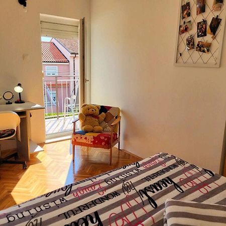Apartment Anja ซริกเวนิซา ภายนอก รูปภาพ
